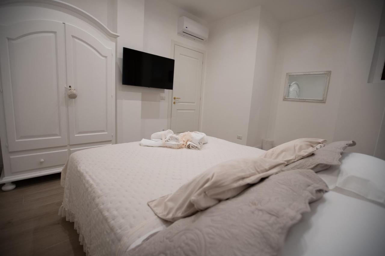 Suite Imperiale Colosseo Рим Екстериор снимка