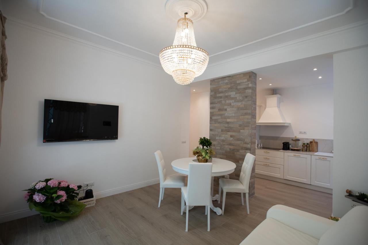 Suite Imperiale Colosseo Рим Екстериор снимка