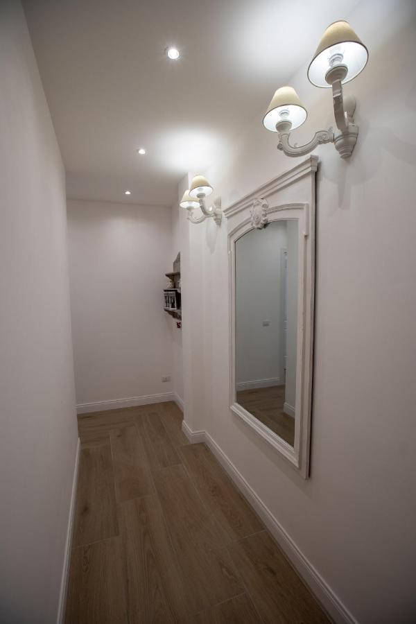 Suite Imperiale Colosseo Рим Екстериор снимка
