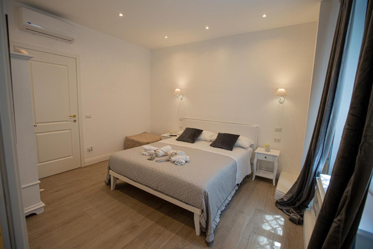Suite Imperiale Colosseo Рим Екстериор снимка
