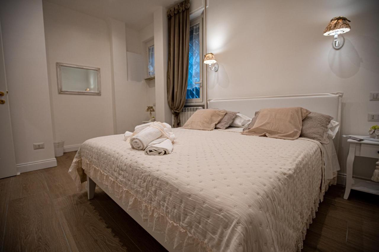 Suite Imperiale Colosseo Рим Екстериор снимка