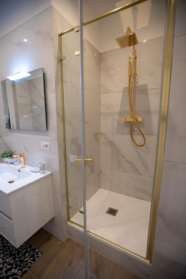 Suite Imperiale Colosseo Рим Екстериор снимка