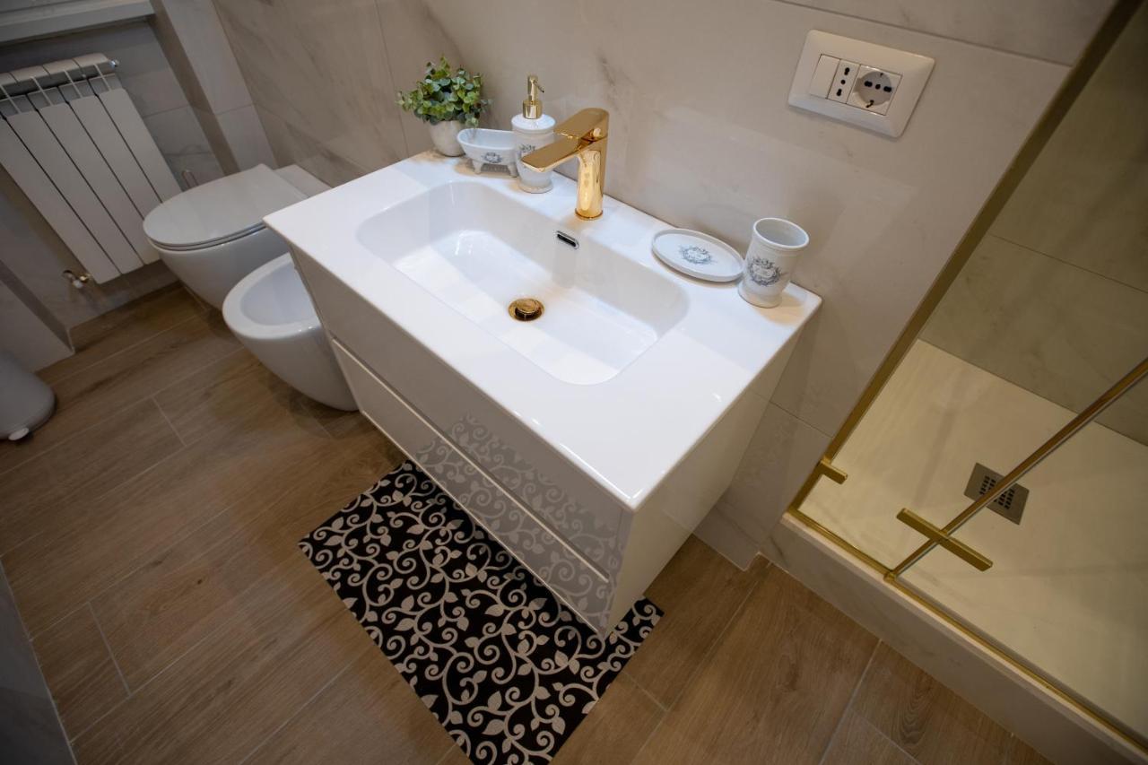 Suite Imperiale Colosseo Рим Екстериор снимка