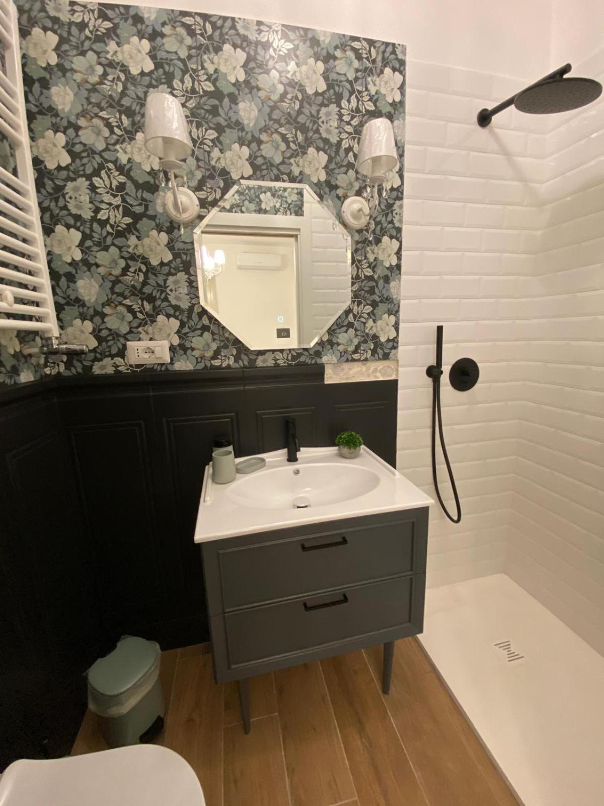 Suite Imperiale Colosseo Рим Екстериор снимка